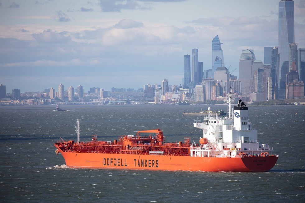 Odfjell's newbuilt chemical tanker Bow Prosper enters New York on the maiden voyage. Photo: Jonathan Atkin, Shipshooter | Odfjell